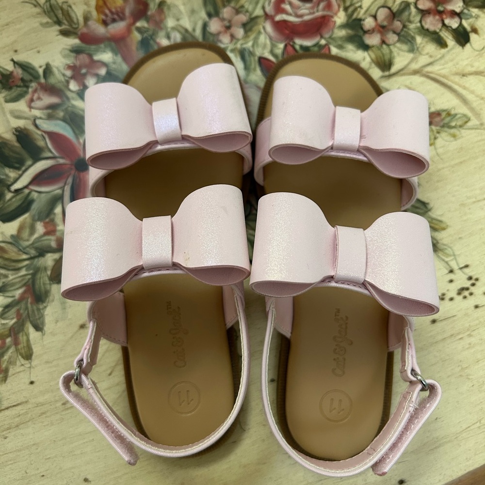Cat & Jack Bow Tie Sandals